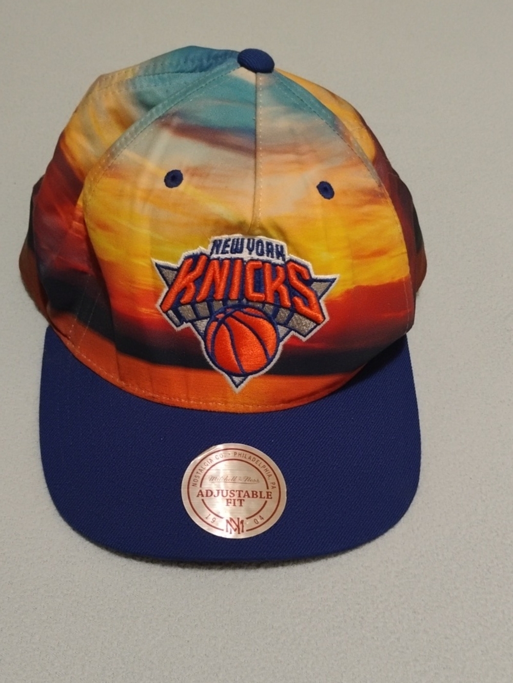 Mitchell & Ness New York Knicks Sunset Print Adjustable Snapback